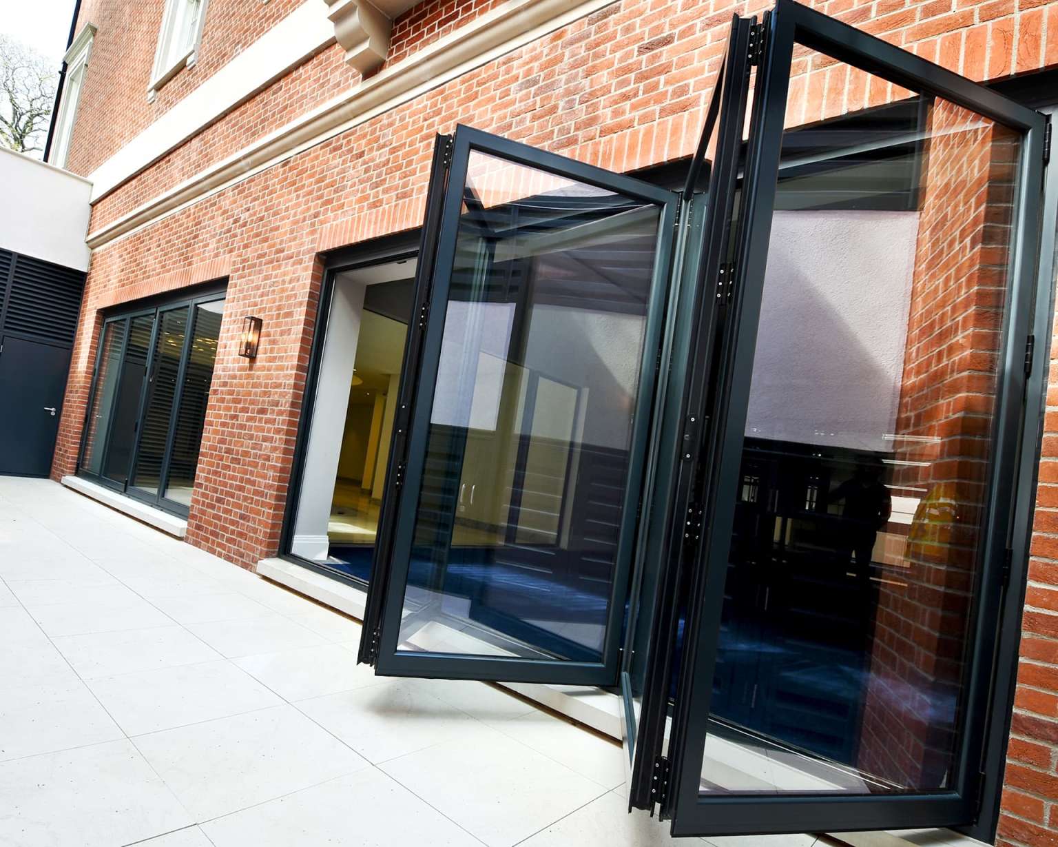 Aluminum Doors and Windows